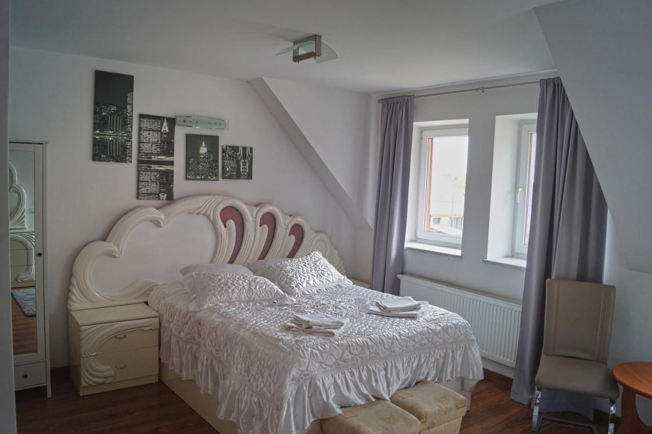 E&M Bed and Breakfast Mikołajki Exterior foto