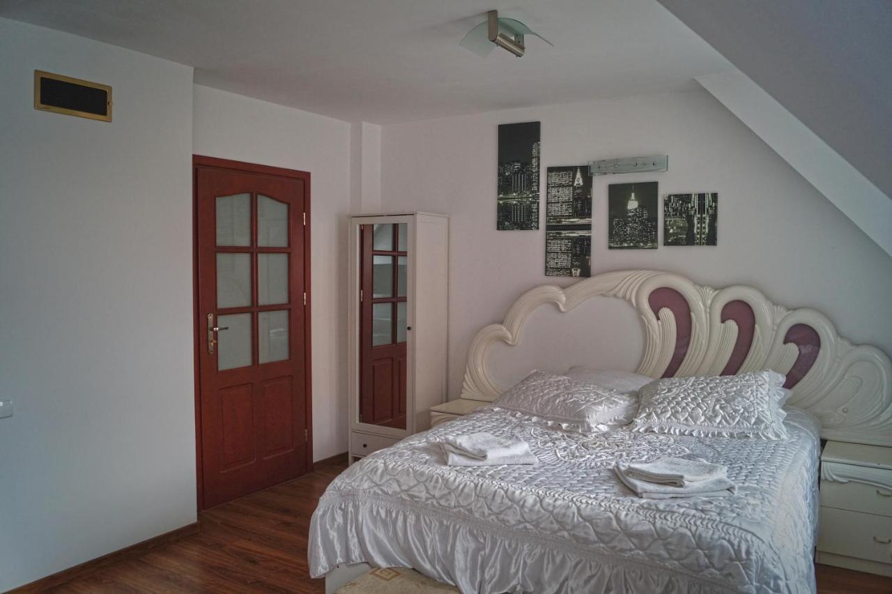 E&M Bed and Breakfast Mikołajki Exterior foto
